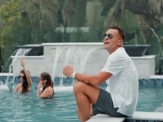 Vivat i Pamela Stone z premierą „Miami”. W klipie palmy i basenowa zabawa