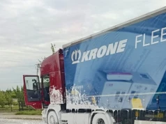 „Biała droga” w Mikorzynie. Wszystko przez wyciek z ciężarówki