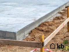 Inwestor usłyszał trzy różne rady od trzech fachowców. Każdy inaczej chciał izolować fundamenty