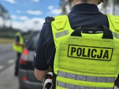 Uwaga. Zderzenie osobówki z pojazdem drogowców na S3