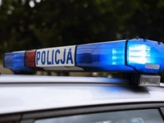 Wypadek w Tarnobrzegu. Na rondzie zderzyły się trzy samochody. Droga całkowicie zablokowana
