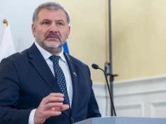 Ponad 100 prokuratorów ma aktywnie ścigać Polaków