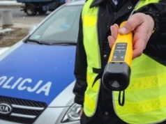 Lublin: Jechał pijany, bez uprawnień i z dzieckiem w małym bagażniku. Miał szczęście, że skończyło się na kolizji