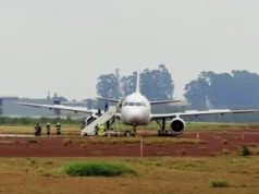 Airbus A320 wypadł z pasa podczas lądowania. Ewakuacja pasażerów