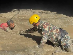 Tragedia w Nepalu. Ratownicy walczą z czasem, by odnaleźć pracowników uwięzionych w tunelach