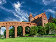 Zamykają polskie zamki dla turystów. Na ich ponowne otwarcie poczekamy lata