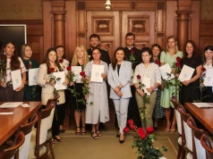 W Urzędzie Miasta Legnicy wręczono akty nadania stopnia nauczyciela mianowanego