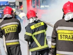 Pożar w mieszkaniu na 8. piętrze wieżowca w Ostrowcu Świętokrzyskim. Ranna została kobieta