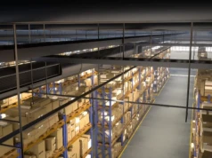 W jaki sposób rotacja towarów wpływa na dobór systemów regałowych?