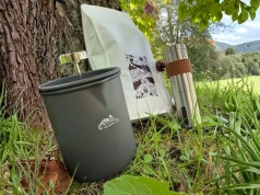 Jak zrobić kawę w outdoorze? Praktyczny poradnik dla miłośników kawy w terenie