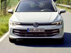 Volkswagen Golf z hybrydą i LED-ami o 20 tys. zł taniej. Gdzie tkwi haczyk?