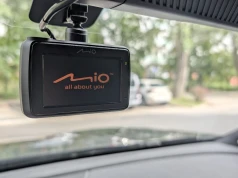 MIO MiVue 803W Pro – wideorejestrator z wbudowanym trybem parkingowym