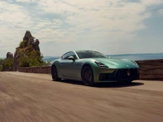 Nowe Maserati są już w polskim konfiguratorze. 590 KM z V6 albo 761 KM na prąd