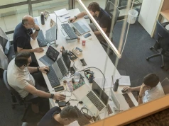 Polska branża IT studzi optymizm. Firmy stawiają na sprzedaż i rentowność