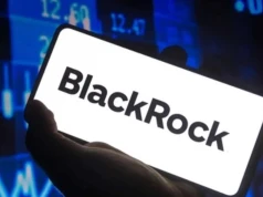 BlackRock, JPMorgan i SocGen stawiają kapitał „poza dolarem”. Stopy procentowe NBP bez zmian?