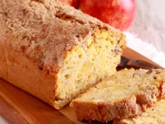 To ciasto smakuje jak szarlotka, ale jest mięciutkie i wilgotne. Kapitalny smak