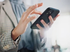 ARiMR zamawia usługi GSM i 3,4 tys. smartfonów