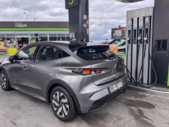 Ile pali nowe Renault Clio 6 Evolution z nowym silnikiem 1.2 115 KM na autostradzie? Prawdziwy test
