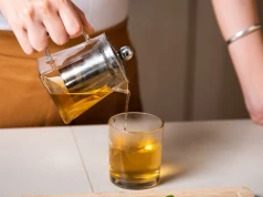 Pilny komunikat GIS: herbata znanego producenta wycofana. Toksyna groźna dla wątroby