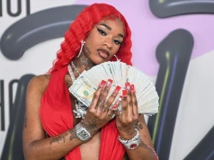 Babcia dziecka Sexyy Red żąda 5 mln dolarów. Raperka miała nasłać na nią fanów