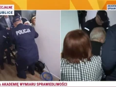 Szokujące sceny w Akademii Wymiaru Sprawiedliwości! Adam Borowski siłą wyniesiony przez policję!