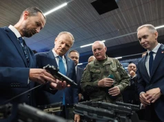 MSPO w Kielcach. Umowa na rakiety Piorun, Niedźwiedź w 12 miesięcy. Tusk: „Polski Starlink” z 9 satelitami
