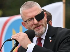 Braun ruszył z młotem na pomnik UPA w Polsce