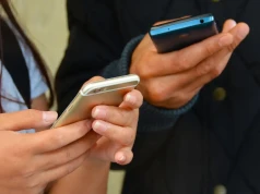 Kupujesz smartfona? Od lutego wchodzi kolejna ważna ochrona. Telefon ma służyć przez lata