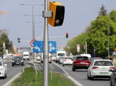"Postrach kierowców" wrócił na ulice. Robi 60 zdjęć dziennie