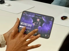 Apple z 27% udziałem w rynku paneli składanych smartfonów