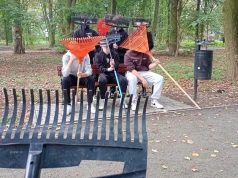 Uczniowie siedleckiego „Rolnika” pomagają w walce ze szrotówkiem