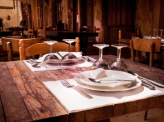 Ukradł papugę z restauracji w Prokocimiu. Potem wrócił i zamówił obiad