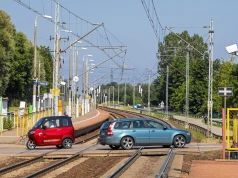 Uniknąłeś wypadku na przejeździe kolejowym? Rząd chce kary więzienia na co najmniej rok