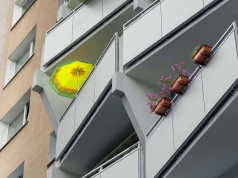 Od 20 września nowe wymogi na balkonach! Koniec podglądania
