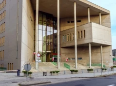 Mieszkanka Katowic z zakazem prowadzenia przyjechała samochodem do sądu