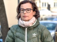 Matka odeszła od niej i jej ojca. "Z wiekiem rozumiem jej wybór"