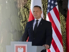 Prezydent Nawrocki w hołdzie Michaelowi Ollisowi. "Ta ofiara miała sens". ZOBACZ ZDJĘCIA