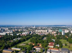 Koniec lex deweloper, opóźnione plany i droższe grunty. Rynek nieruchomości ma nowy problem
