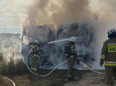 Pożar dwóch samochodów ciężarowych w okolicach Chociszewa