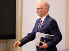 Berek chce przeciąć „dziwną dyskusję”. Zwróci się do prezydenta