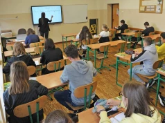 Szkoła jeszcze się dobrze nie rozpoczęła, a rodzice już swoje. "Nie będę sponsorowała innych dzieci"