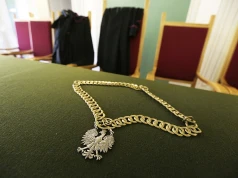 Akt oskarżenia za atak łańcuchem na obywatela Ukrainy