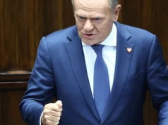 Tusk: Rosyjskie zagrożenie realne. Apeluje do prawicy o powagę i niepowielanie przekazów Kremla
