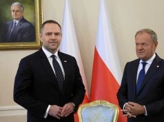 Tusk zganił Nawrockiego za słowa o stracie terytorium. Prezydent odpowiedział. "Historyku"