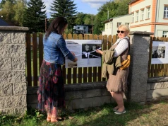 Jan Sadowy wrócił do rodzinnego Piosku. Wystawa i pograjka pod deskalem Chraścinki