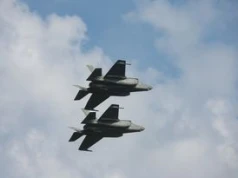 Zmasowany atak odrzutowych dronów. Polska poderwała myśliwce