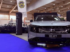 Francuska elegancja. Nowy DS N°7 obok Citroëna DS na Retro Motor Show 2026 w Poznaniu