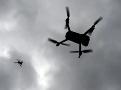 Brytyjskie obiekty wojskowe na celowniku dronów. „Rekordowa liczba incydentów”