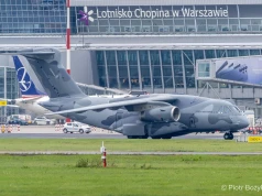 Wizyta czeskiego Embraera C-390M w Warszawie (zdjęcia)