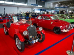 Tysiąc zabytkowych samochodów na 10. Retro Motor Show w Poznaniu